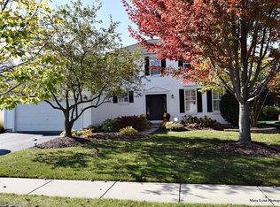 133 Saint Germain Pl, St Charles, IL 60175