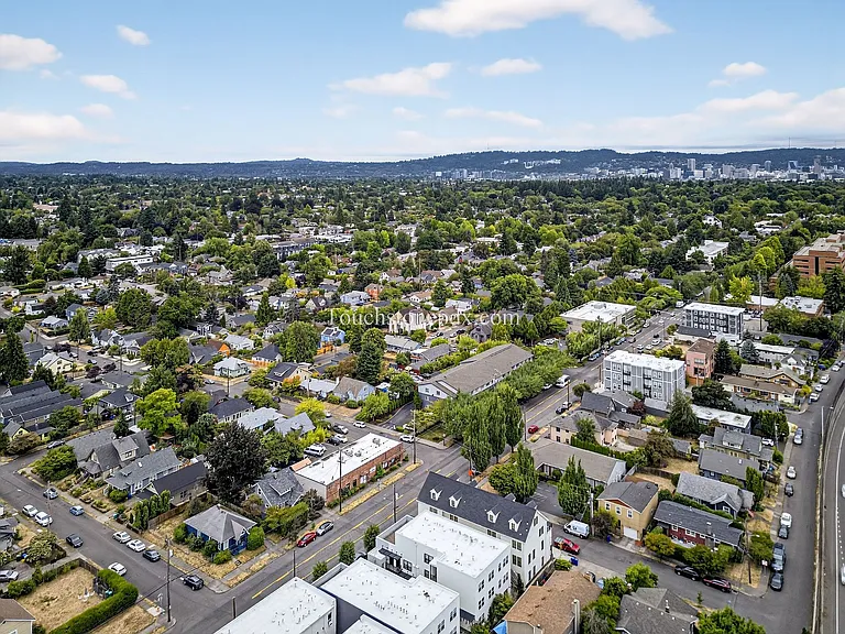 Tabor Terrace — Photo 19