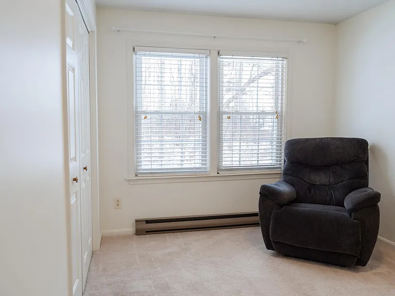 Upstairs bedroom (larger than shown)