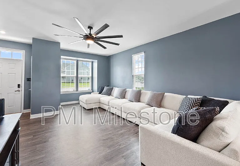 367 Ontario Dr #FALLING WATERS — Photo 14