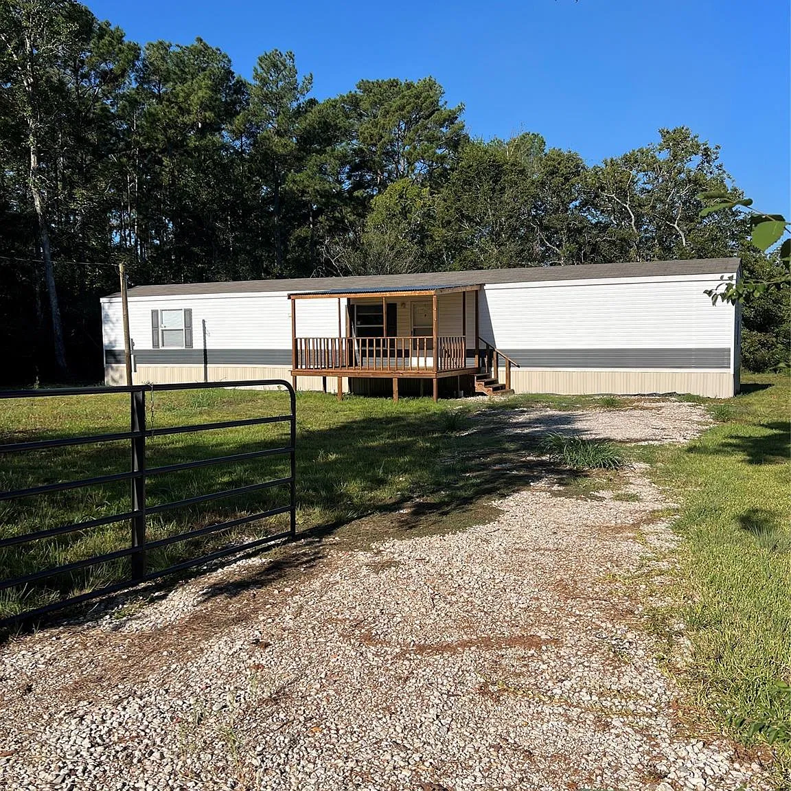 3 bed, 2.0 bath, $1,600 — Photo 1