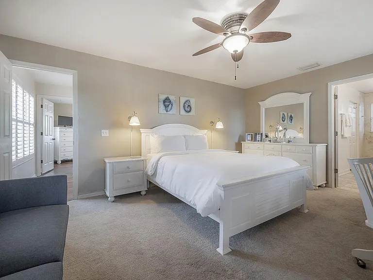 4210 W Roland St — Photo 36