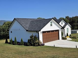 214 Morton Rd, La Follette, TN 37766