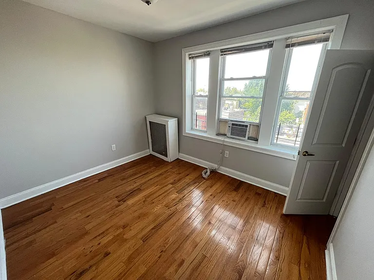 1062 Westside Ave #42E — Photo 3