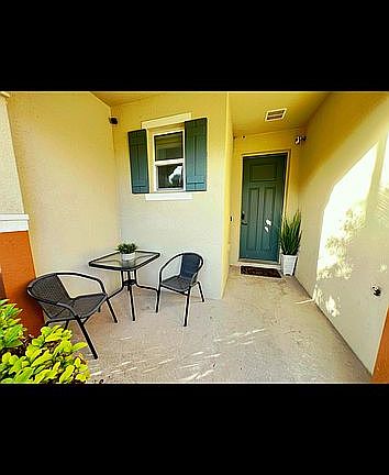 2nd image of 3199 Tocoa Cir