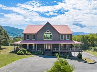 245 Johnny Wheeler Ln, Dunlap, TN 37327