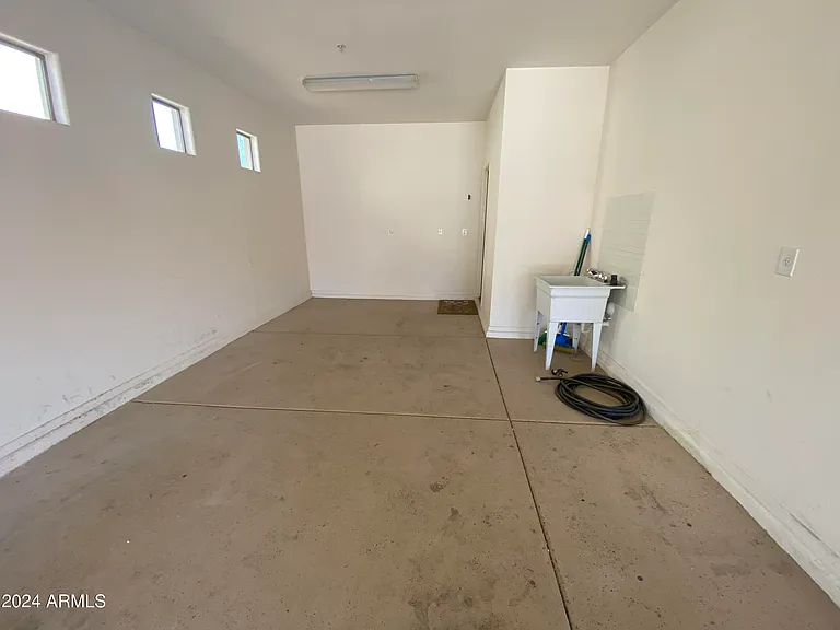 13510 W Avalon Dr — Photo 52