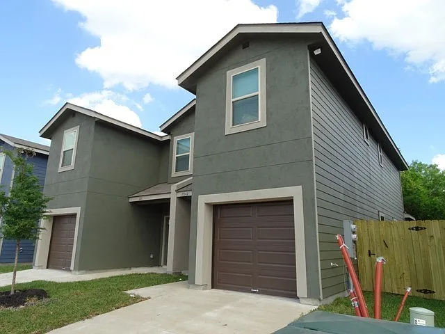 7042 Lakeview Dr #102 — Photo 3