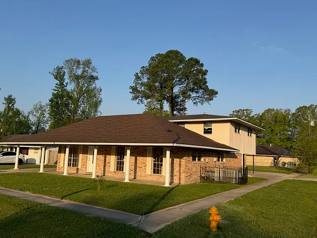 5 bed, 2966 sqft, $2,500 — Photo 4
