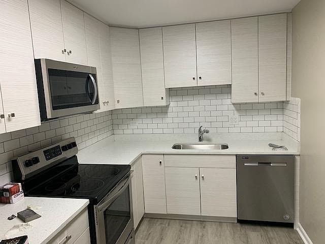 1st image of 790 Lee St #7