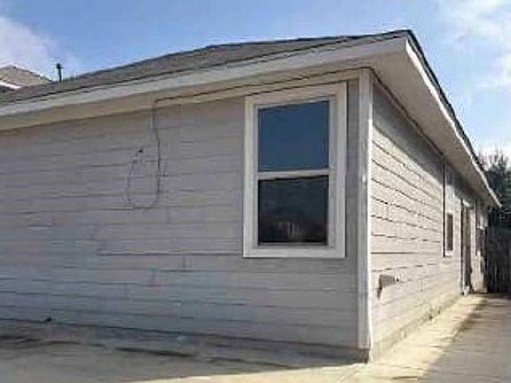 4th image of 374 Triumph Rd