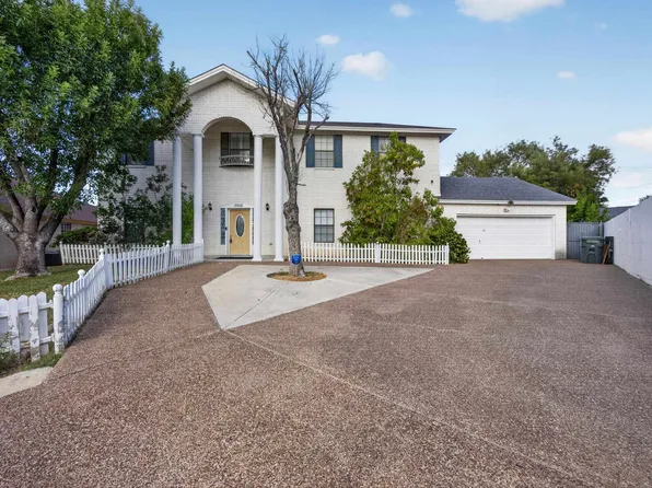 9013 Cliff Dr, Laredo, TX 78045