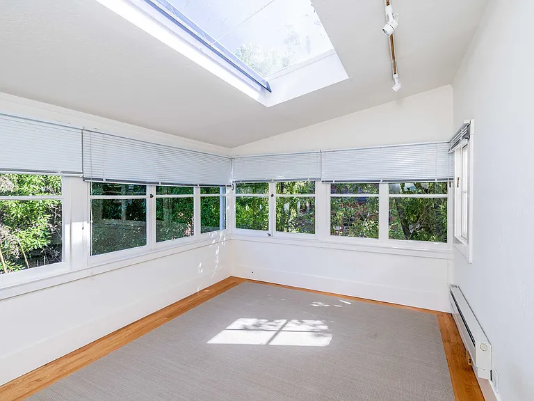 23 Sycamore Ave — Photo 13