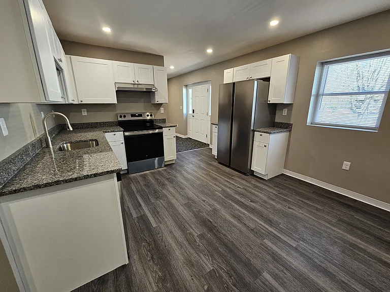 79 W Main St #2 — Photo 2