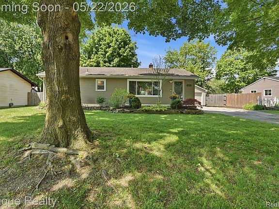3rd image of 2624 Harrison Ave