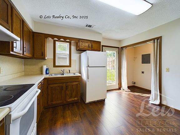 4th image of 109 Clearview Ct