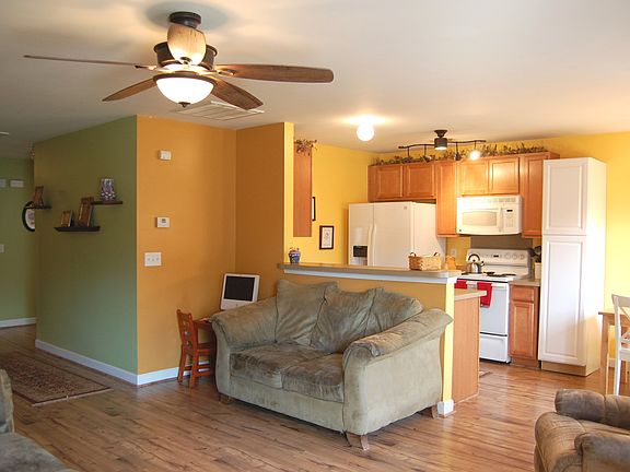 Great Room to Kitchen