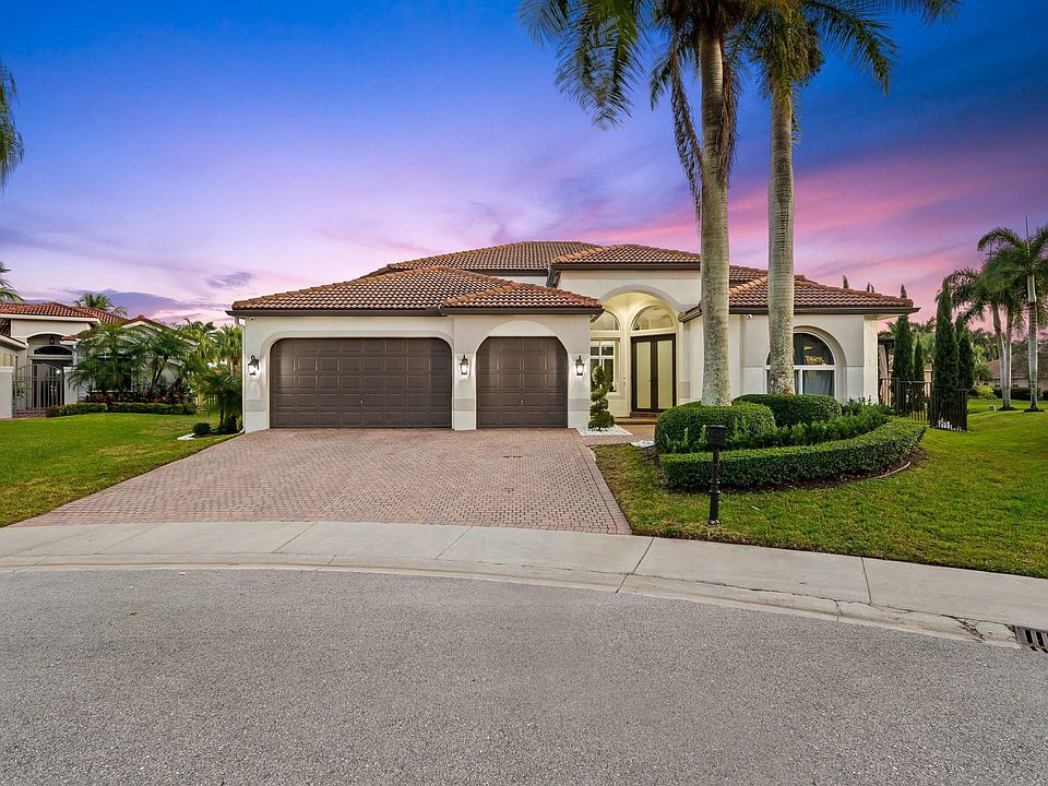 1st image of 2566 Jardin Manor