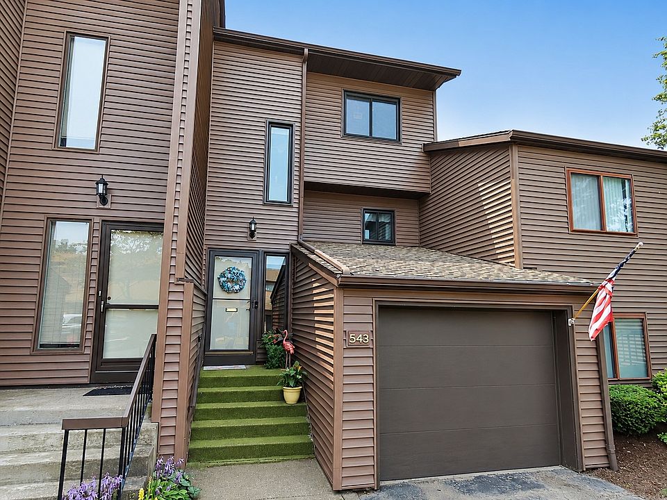 1st image of 543 Montroyale Dr