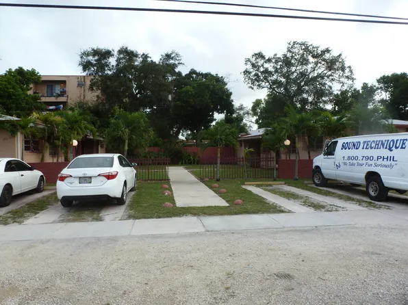 660-662-670-672 NE 132nd St, North Miami, FL 33161