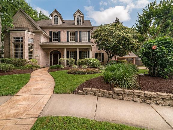 Stately Traditional five bedroom custom home by Peterson Home Builders.