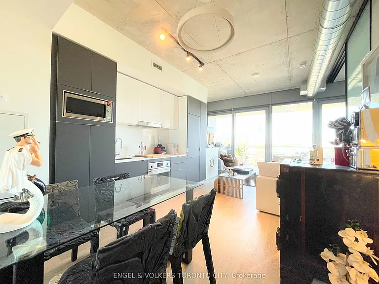 170 Bayview Ave #1004 — Photo 11