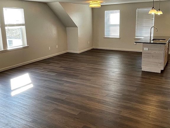 5th image of 540 Lafayette Rd #201