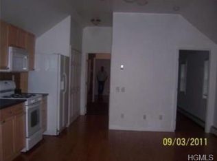 13 Spring St, Warwick, NY 10990