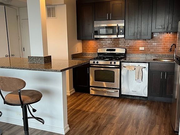 4th image of 2800 N Lake Shore Dr APT 1110