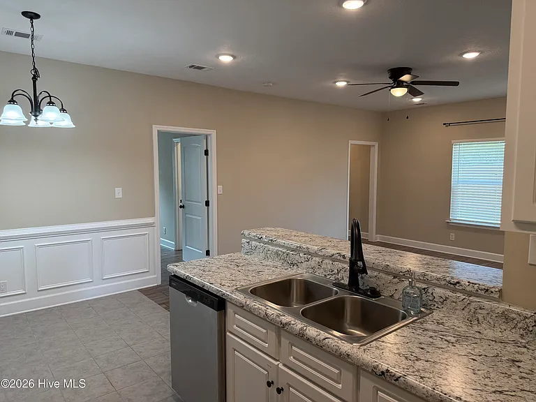 424 Bradleyville Rd — Photo 7