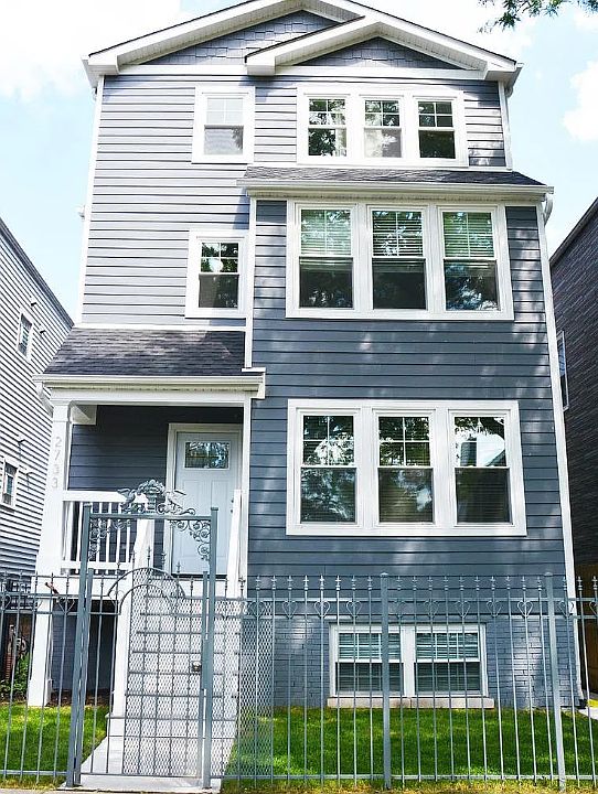 1st image of 2733 N Hamlin Ave #2