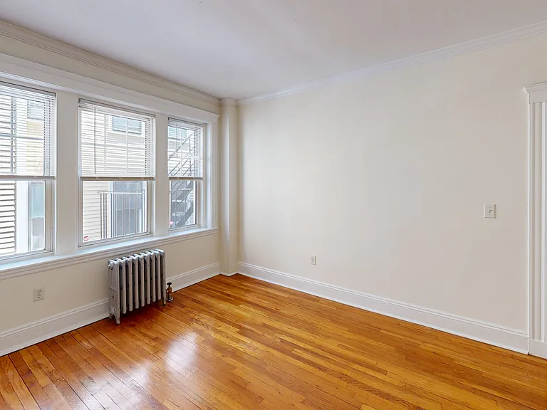 17 Wendell St #1 — Photo 4