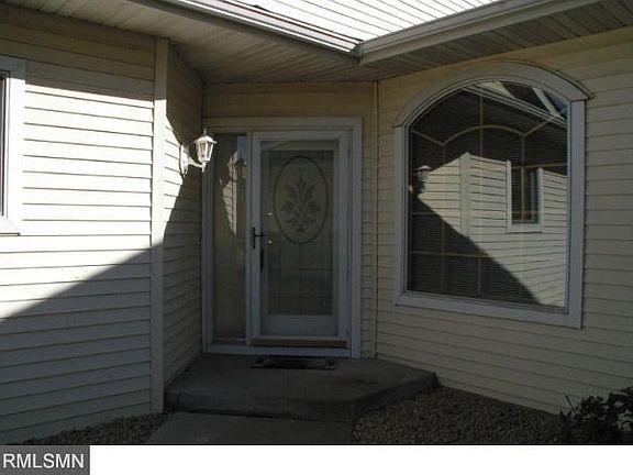 2nd image of 618 Aqua Cir