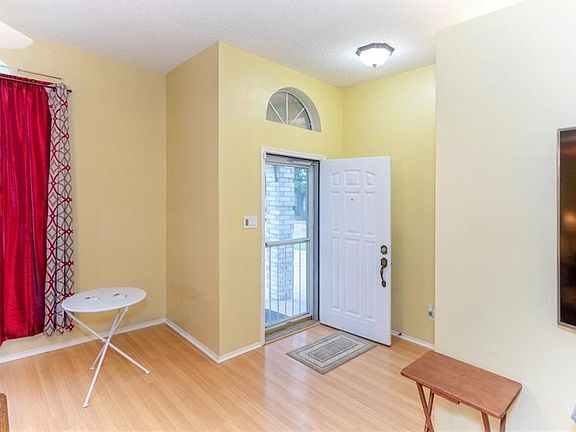 2nd image of 6406 Brookbriar Ct