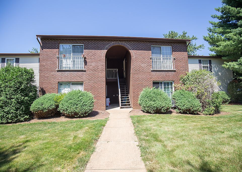 1st image of 713 Zlotkin Cir APT 6