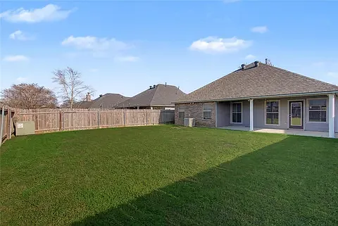3212 Grand Lake Dr — Photo 3