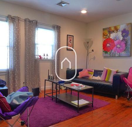 2nd image of 96 Browne St #2R