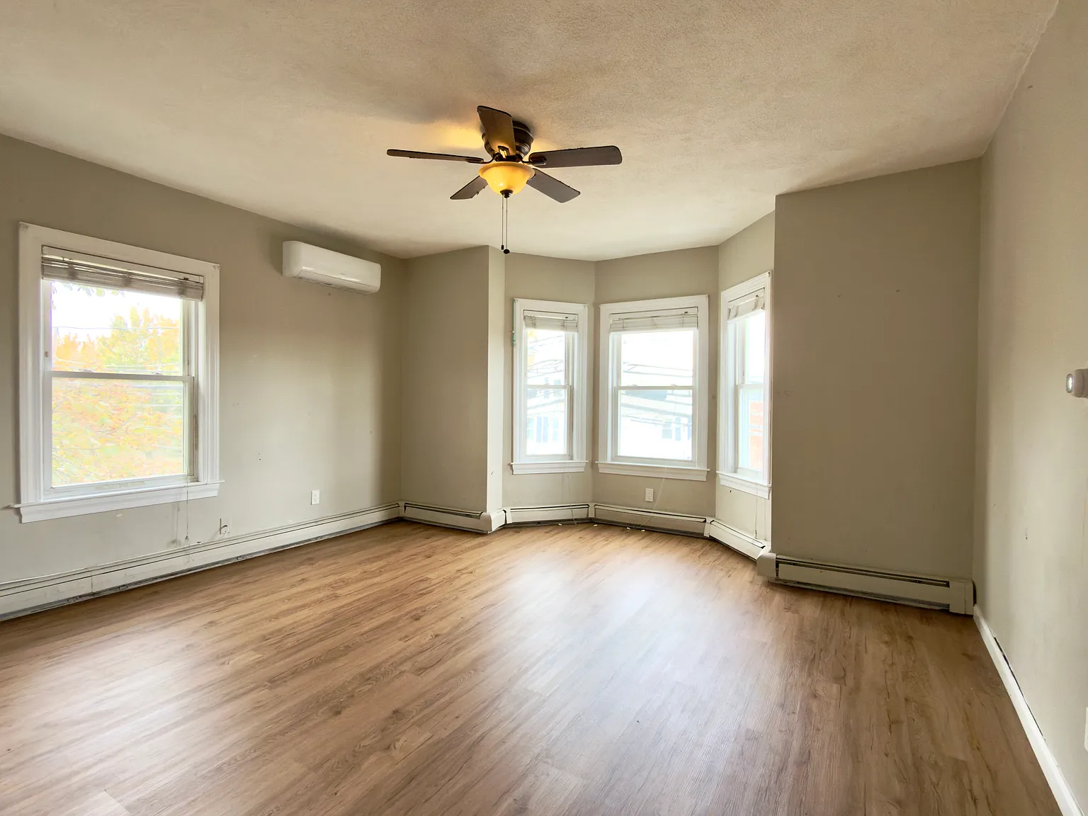 2 bed, 1100 sqft, $2,800 — Photo 4