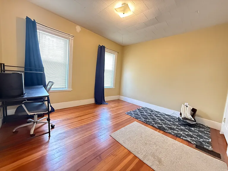 53 Litchfield St #1 — Photo 6