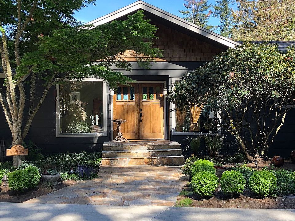 2nd image of 182 Soundview Rd