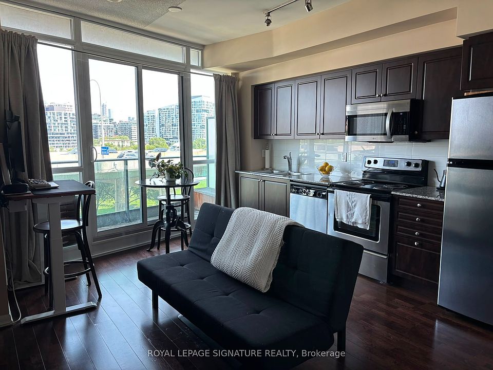 1st image of 209 Fort York Blvd #868
