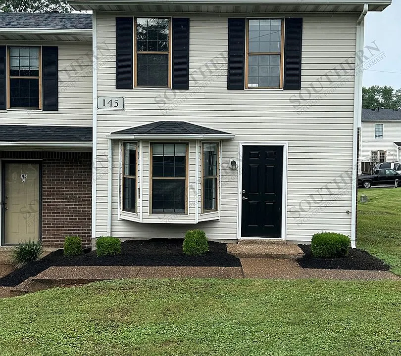 142 Westwood Cir