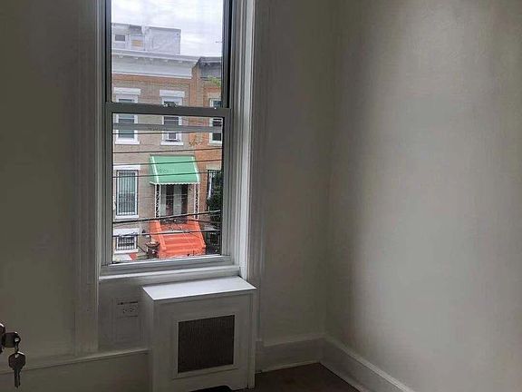 5th image of 7427 87th Ave Floor 2