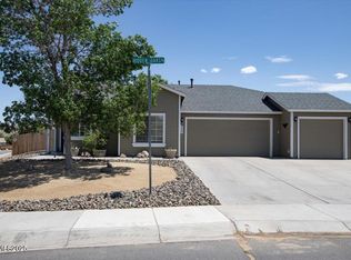 330 Hidden Oaks Dr, Dayton, NV