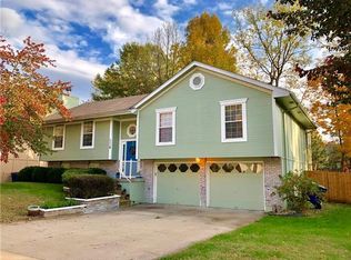 1118 SW Eastman Ct, Blue Springs, MO 64015