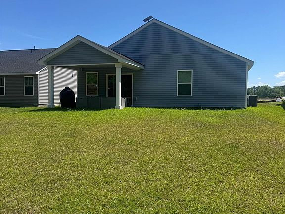 3rd image of 724 Sinker Ln