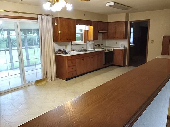 5th image of 1221 Marwood Dr