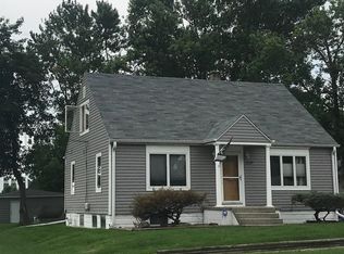 1229 E North St, Crown Point, IN 46307