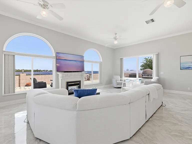 2371 Coral Point Dr — Photo 27