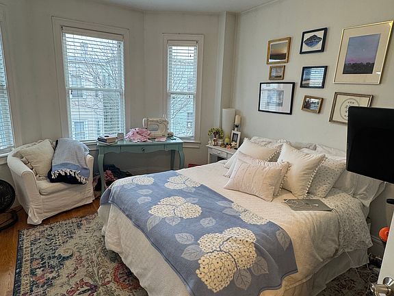 5th image of 28 Howell St #1